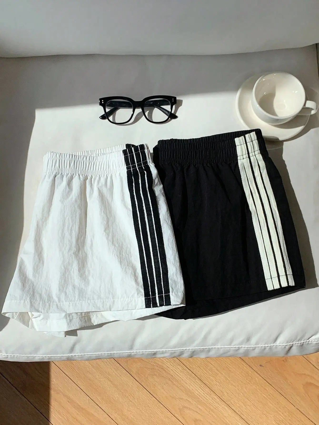 2pcs Women's Side Stripe Elastic Waist Loose Sports Shorts, Summer Casual Streetwear, Black & Green