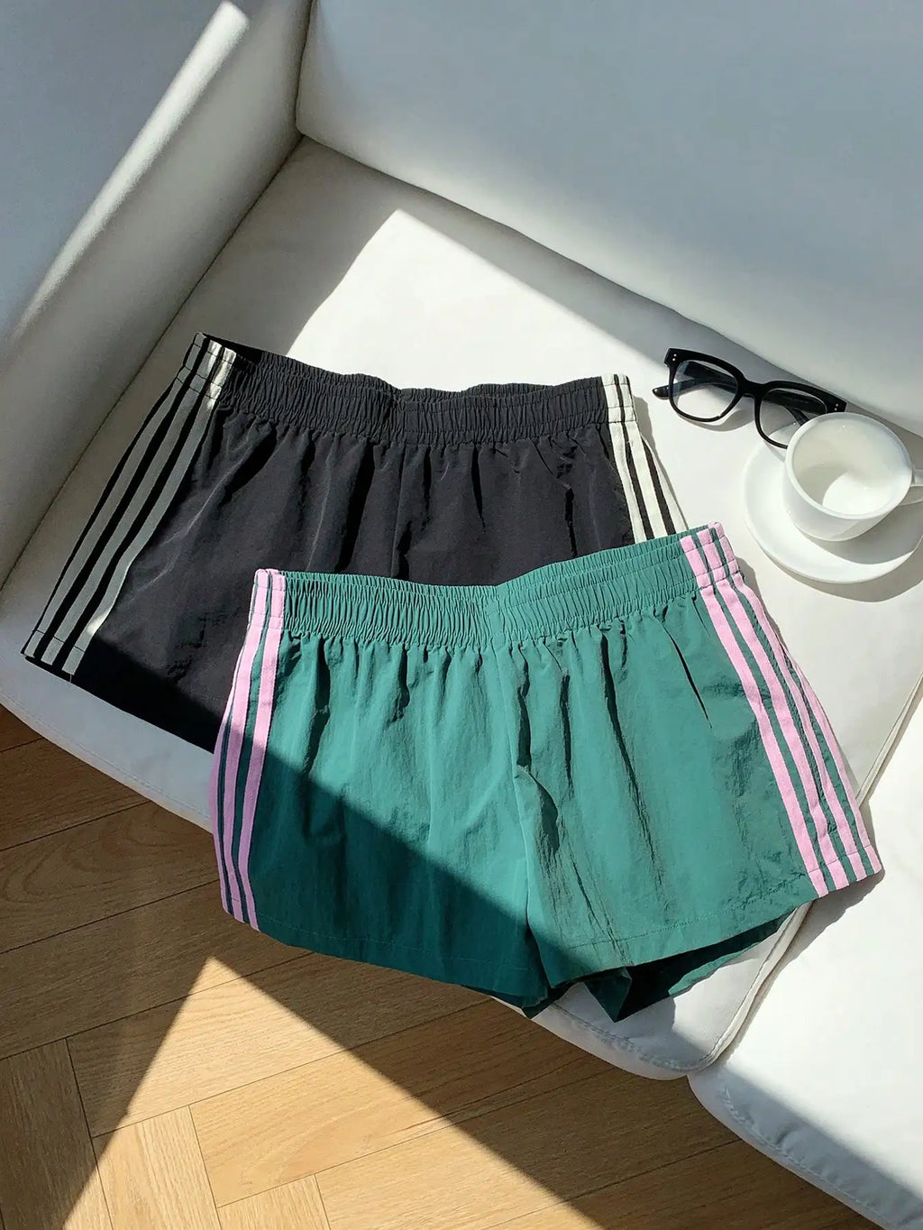 2pcs Women's Side Stripe Elastic Waist Loose Sports Shorts, Summer Casual Streetwear, Black & Green